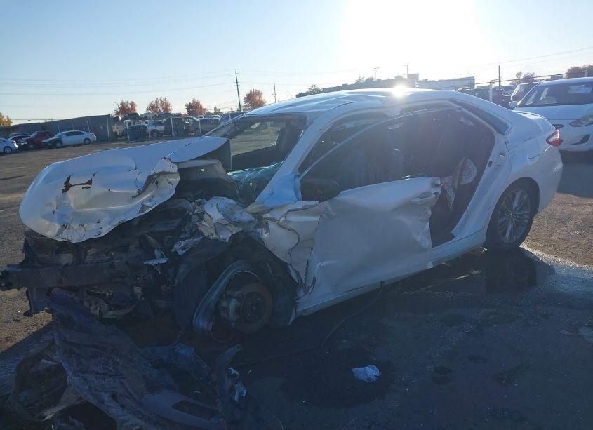 Photo 2 of 2016 Toyota Camry SE (VIN 4T1BF1FK2GU235844)