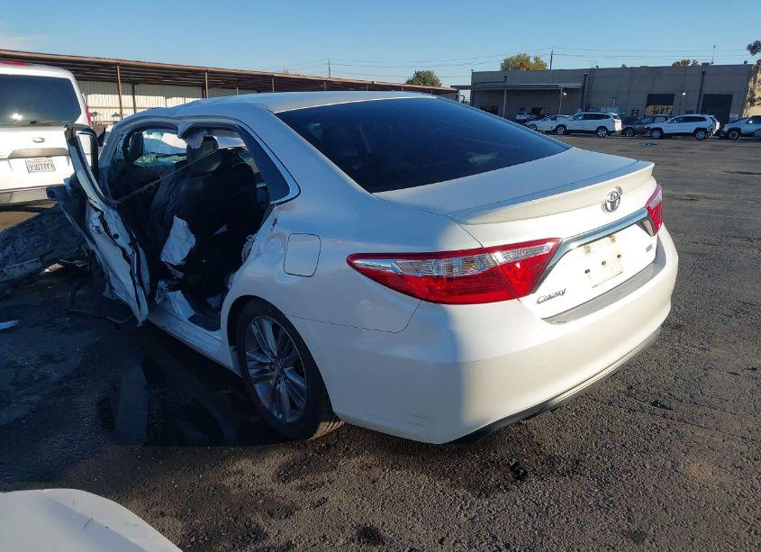 Photo 3 of 2016 Toyota Camry SE (VIN 4T1BF1FK2GU235844)