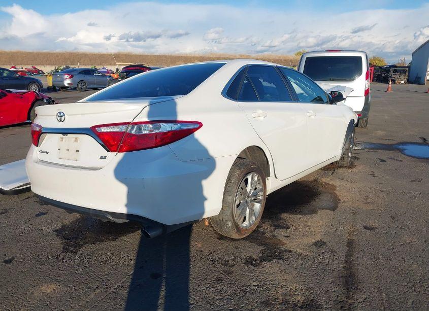 Photo 4 of 2016 Toyota Camry SE (VIN 4T1BF1FK2GU235844)