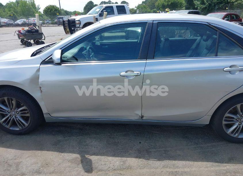 Photo 14 of 2016 Toyota Camry SE (VIN 4T1BF1FK2GU236279)