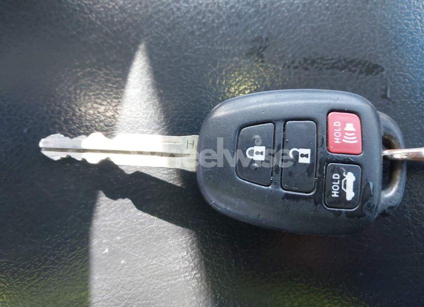 Photo 11 of 2016 Toyota Camry SE (VIN 4T1BF1FK2GU238517)