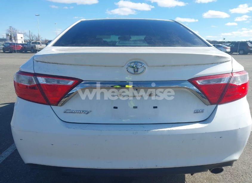 Photo 16 of 2016 Toyota Camry SE (VIN 4T1BF1FK2GU241028)