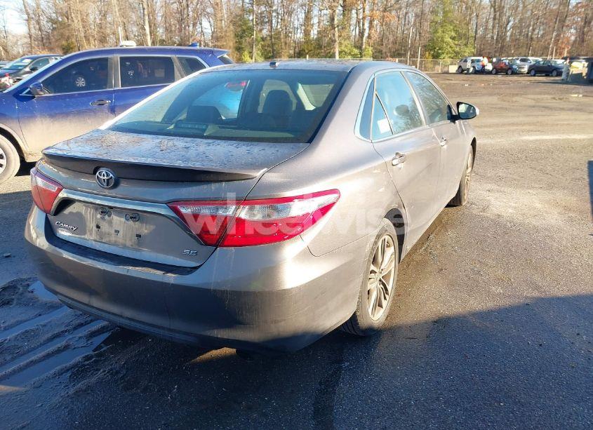 Photo 4 of 2016 Toyota Camry SE (VIN 4T1BF1FK2GU241188)