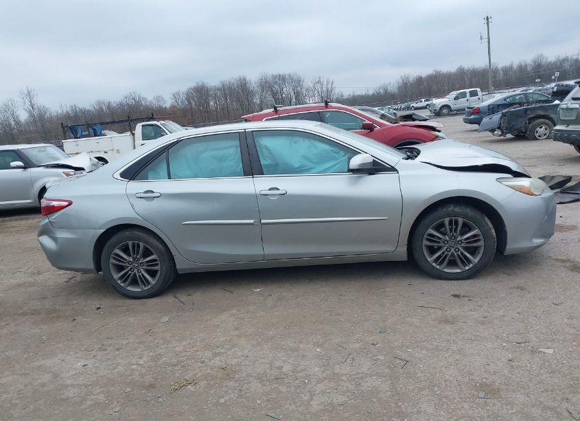 Photo 13 of 2016 Toyota Camry SE (VIN 4T1BF1FK2GU251185)