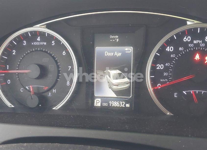 Photo 15 of 2016 Toyota Camry SE (VIN 4T1BF1FK2GU258685)