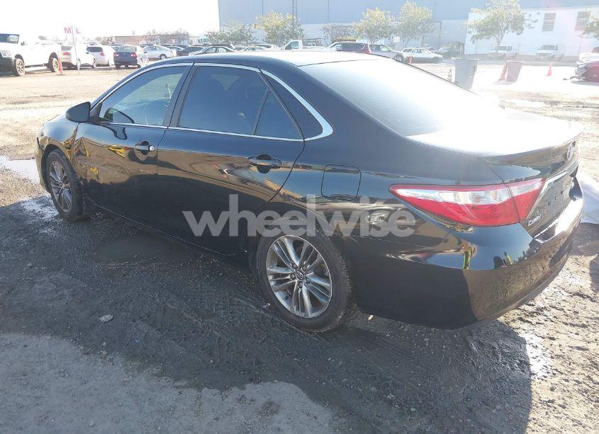 Photo 3 of 2016 Toyota Camry SE (VIN 4T1BF1FK2GU260002)