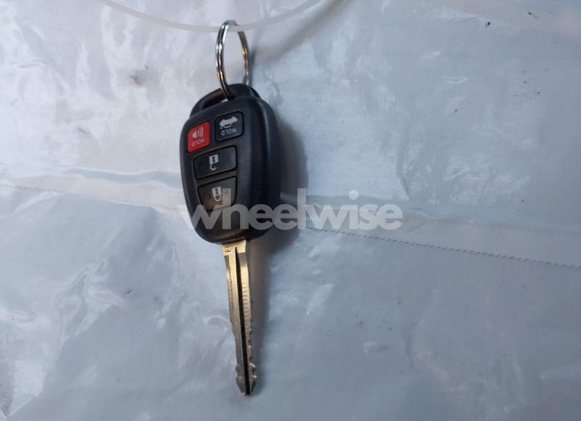 Photo 11 of 2016 Toyota Camry SE (VIN 4T1BF1FK2GU260890)