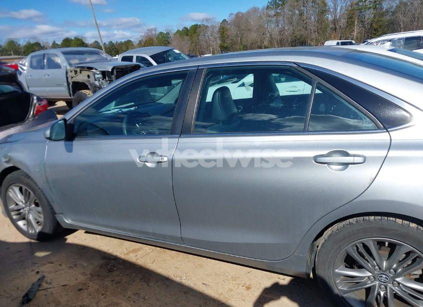 Photo 15 of 2016 Toyota Camry SE (VIN 4T1BF1FK2GU262848)