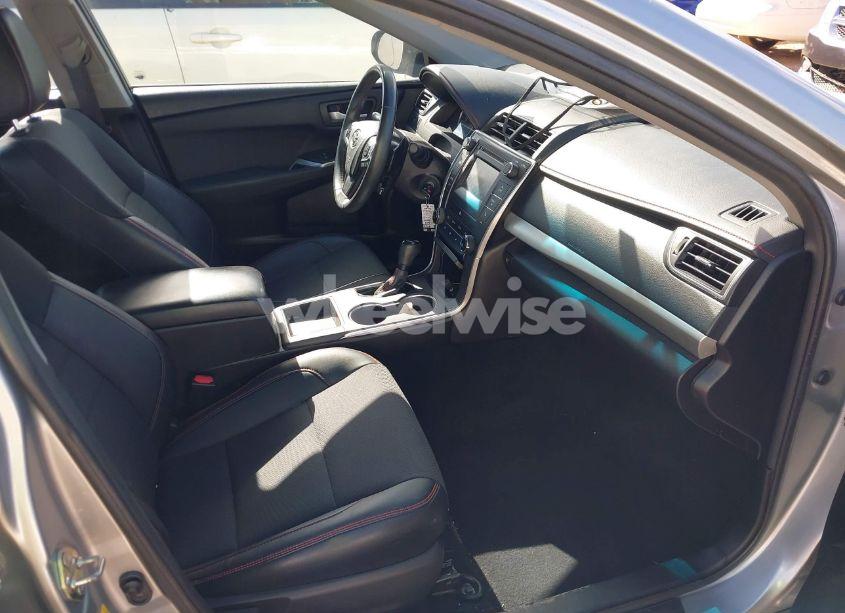 Photo 5 of 2016 Toyota Camry SE (VIN 4T1BF1FK2GU262848)