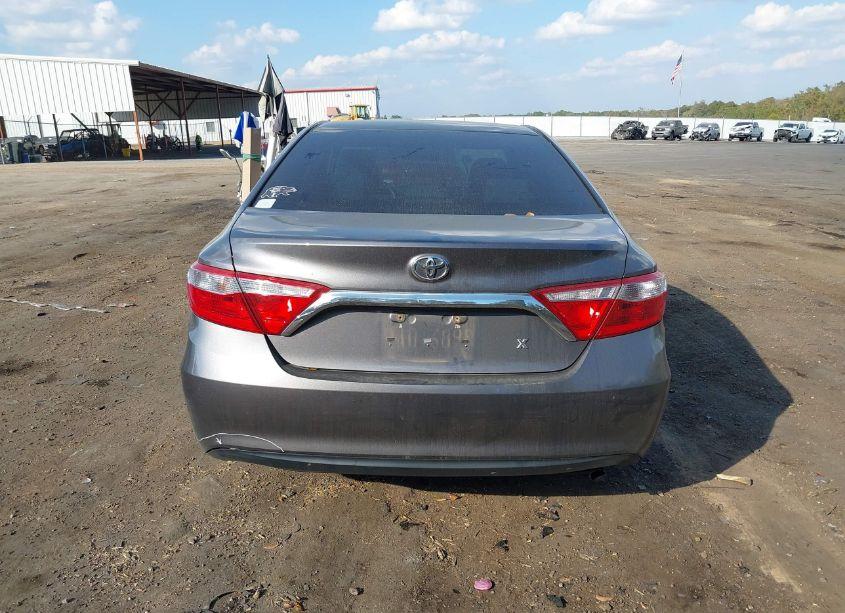 Photo 17 of 2016 Toyota Camry LE (VIN 4T1BF1FK2GU509429)