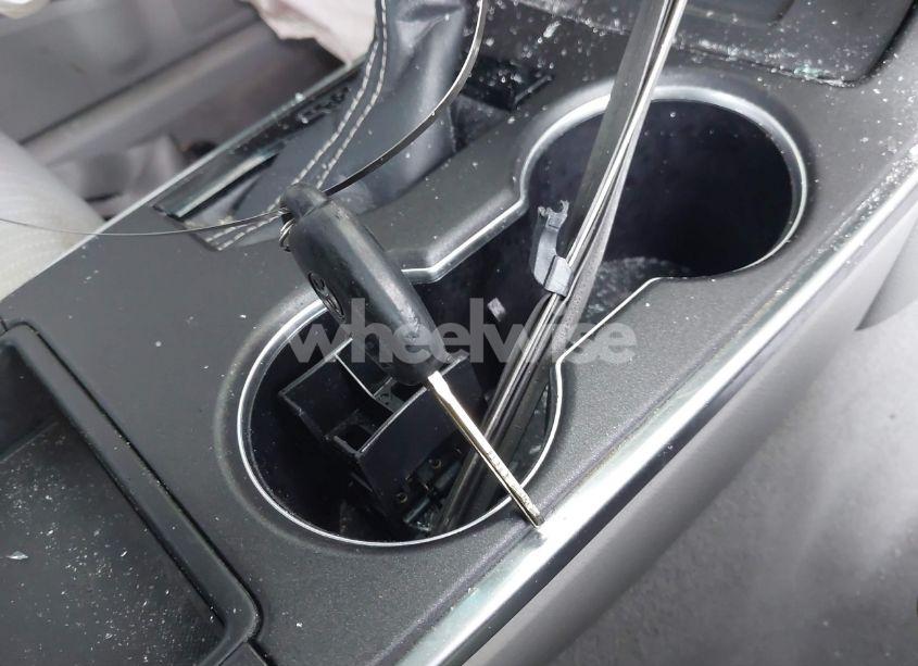 Photo 11 of 2016 Toyota Camry LE (VIN 4T1BF1FK2GU515375)