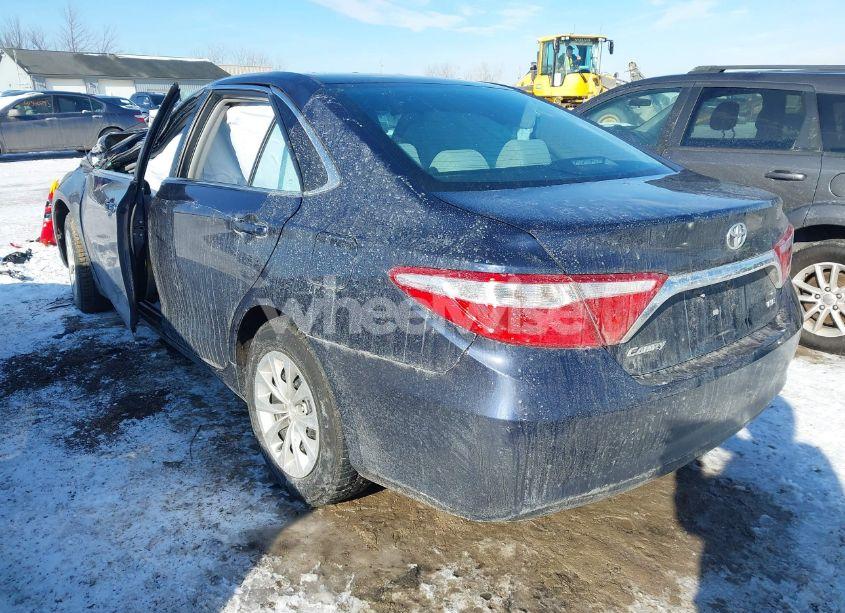 Photo 3 of 2016 Toyota Camry LE (VIN 4T1BF1FK2GU515375)