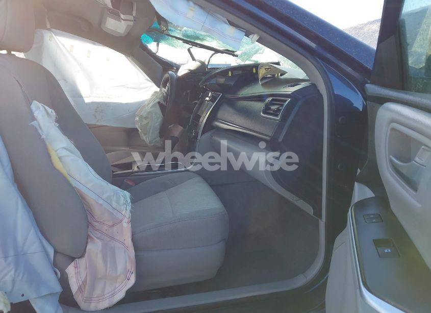 Photo 5 of 2016 Toyota Camry LE (VIN 4T1BF1FK2GU515375)