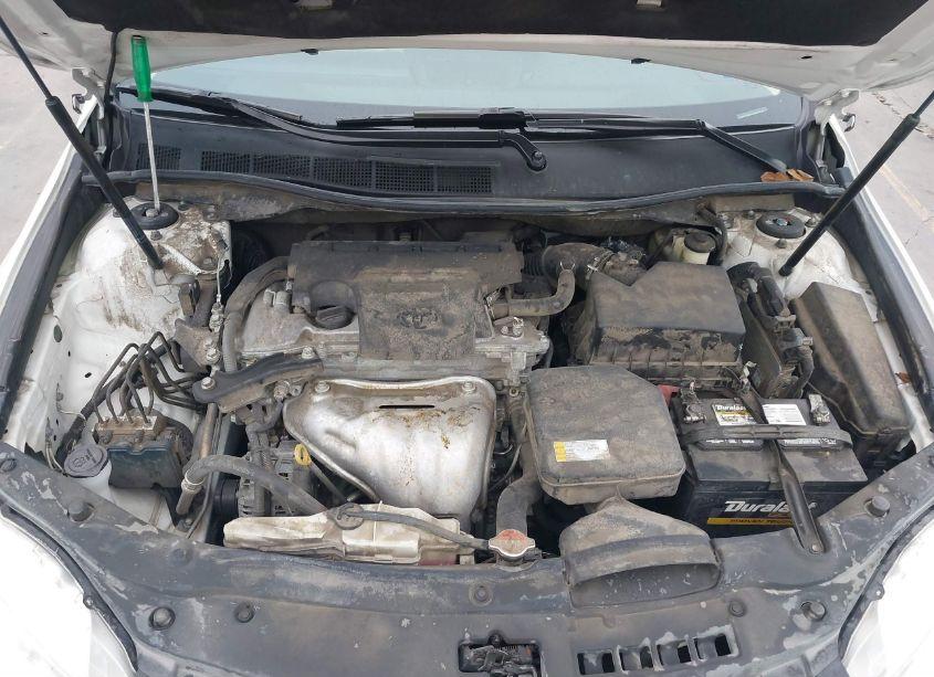 Photo 10 of 2016 Toyota Camry XLE (VIN 4T1BF1FK2GU527252)