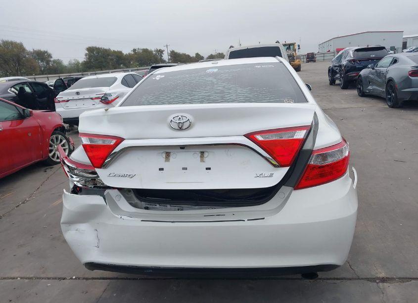 Photo 16 of 2016 Toyota Camry XLE (VIN 4T1BF1FK2GU527252)