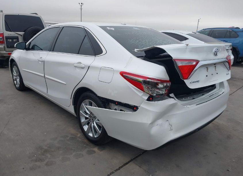 Photo 3 of 2016 Toyota Camry XLE (VIN 4T1BF1FK2GU527252)