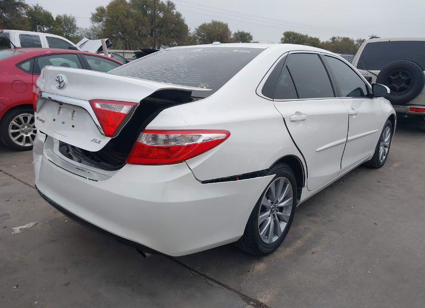 Photo 4 of 2016 Toyota Camry XLE (VIN 4T1BF1FK2GU527252)