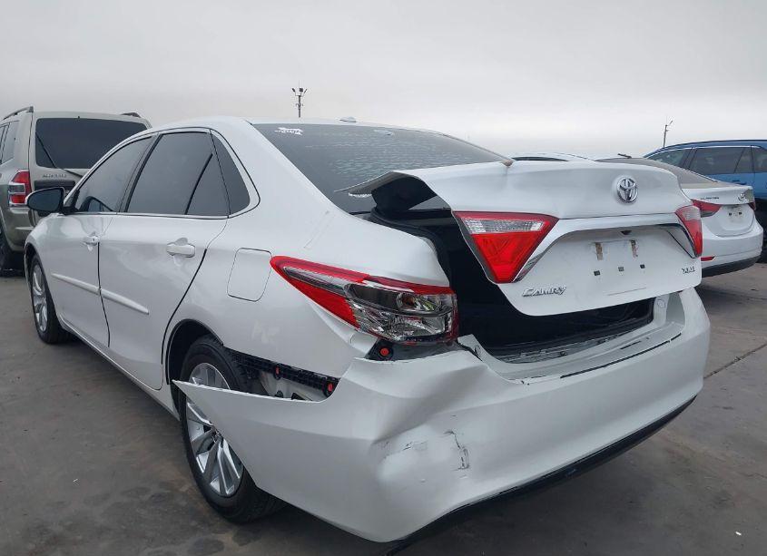 Photo 6 of 2016 Toyota Camry XLE (VIN 4T1BF1FK2GU527252)