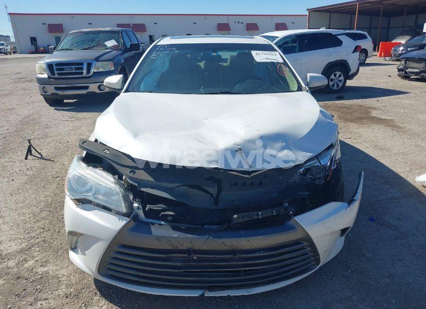 Photo 6 of 2016 Toyota Camry XLE (VIN 4T1BF1FK2GU529664)