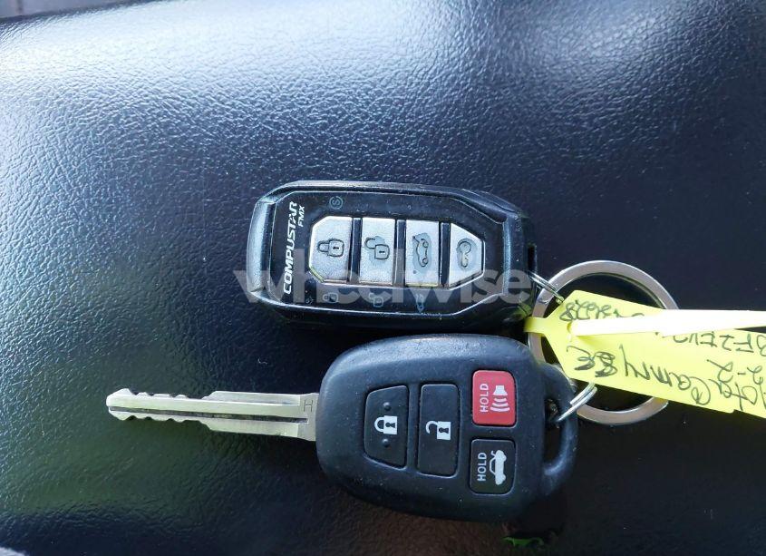 Photo 11 of 2016 Toyota Camry SE (VIN 4T1BF1FK2GU543628)