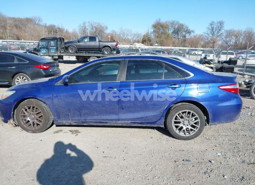 Photo 14 of 2016 Toyota Camry SE (VIN 4T1BF1FK2GU543628)