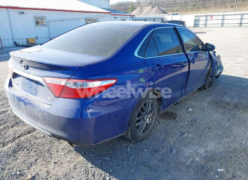 Photo 4 of 2016 Toyota Camry SE (VIN 4T1BF1FK2GU543628)