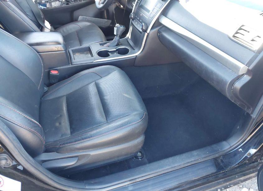 Photo 5 of 2016 Toyota Camry SE (VIN 4T1BF1FK2GU545220)