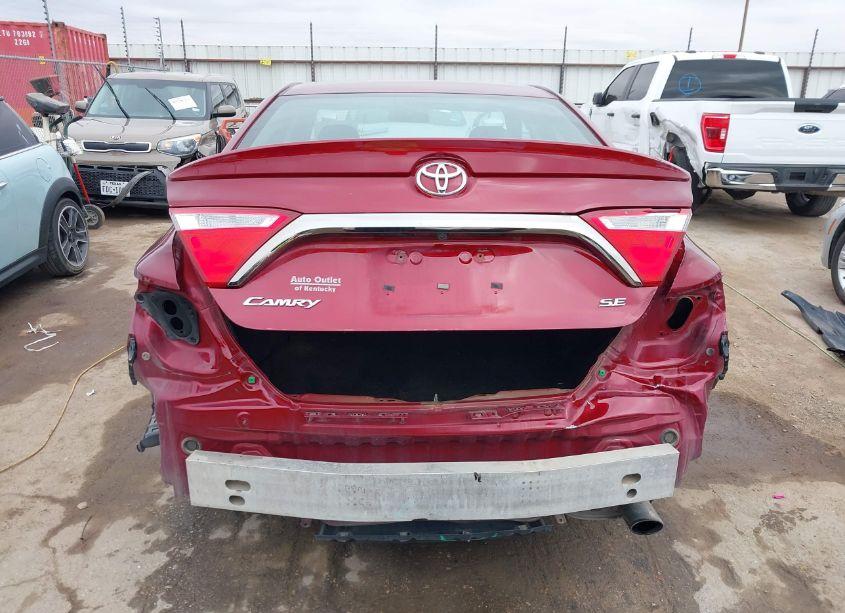 Photo 17 of 2016 Toyota Camry SE (VIN 4T1BF1FK2GU549963)