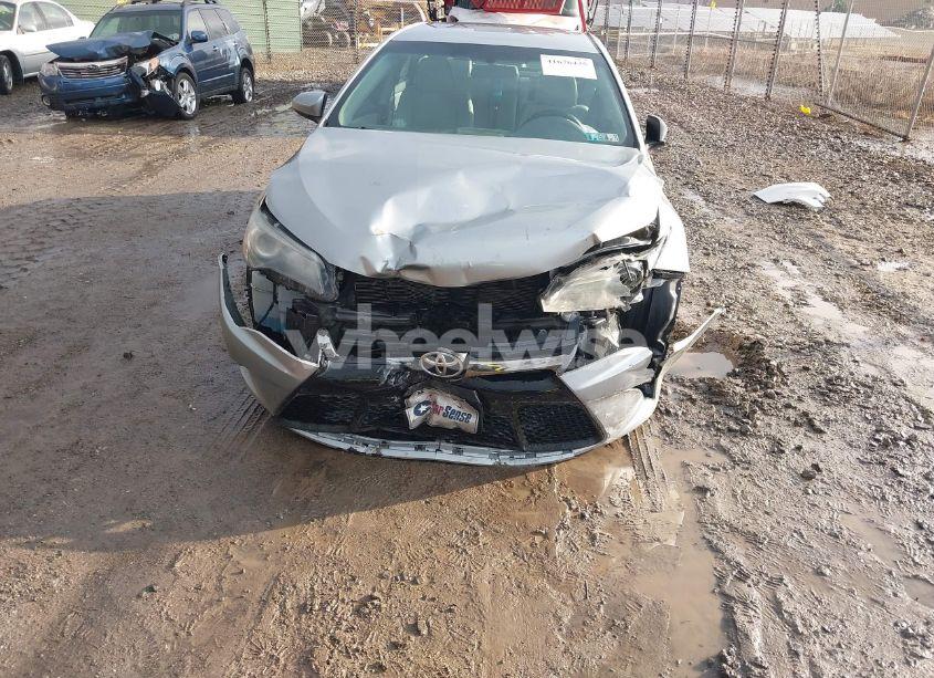 Photo 6 of 2016 Toyota Camry SE (VIN 4T1BF1FK2GU552796)