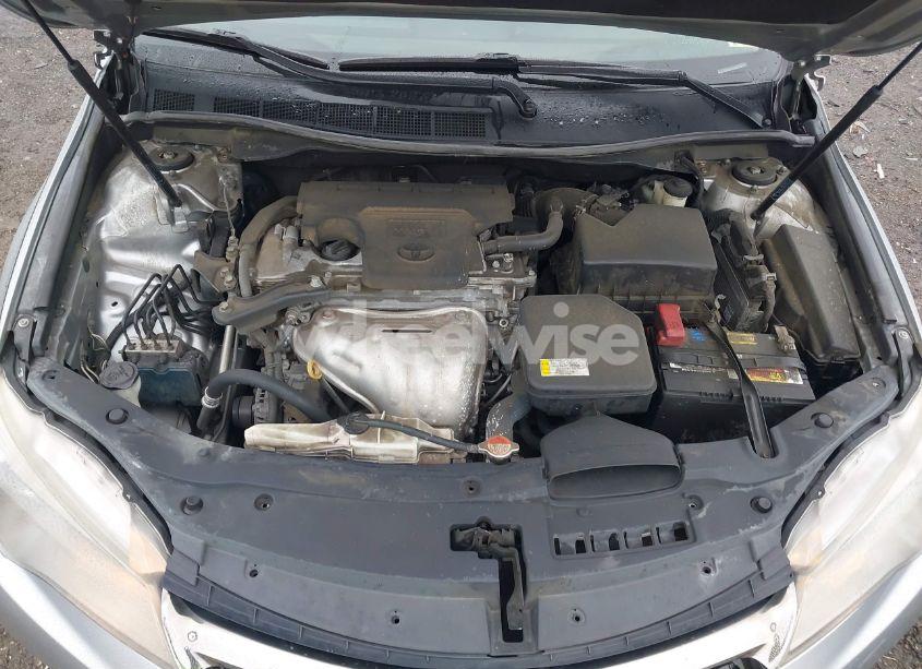 Photo 10 of 2016 Toyota Camry LE/SE/XLE/XSE (VIN 4T1BF1FK2GU584728)