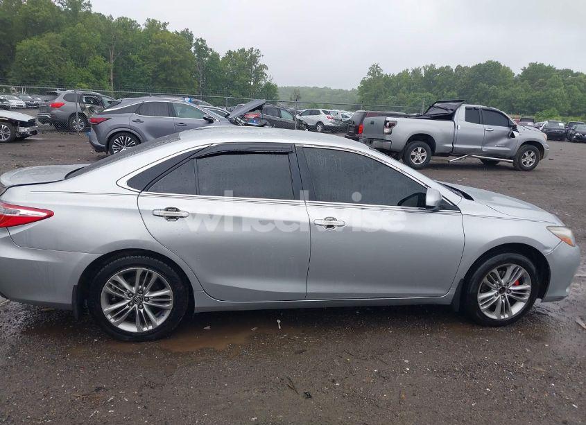 Photo 13 of 2016 Toyota Camry LE/SE/XLE/XSE (VIN 4T1BF1FK2GU584728)