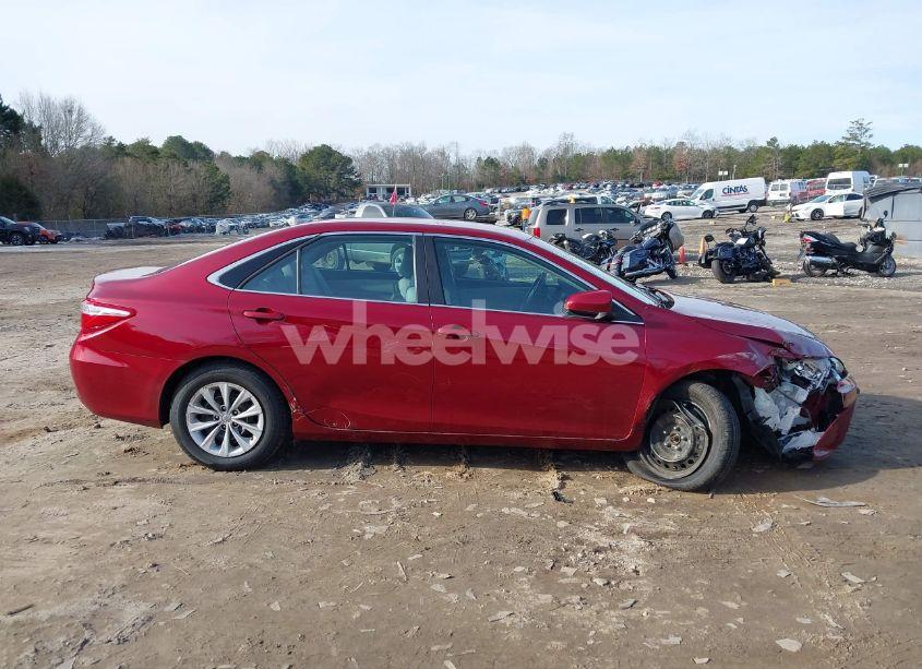 Photo 13 of 2016 Toyota Camry LE (VIN 4T1BF1FK2GU587340)