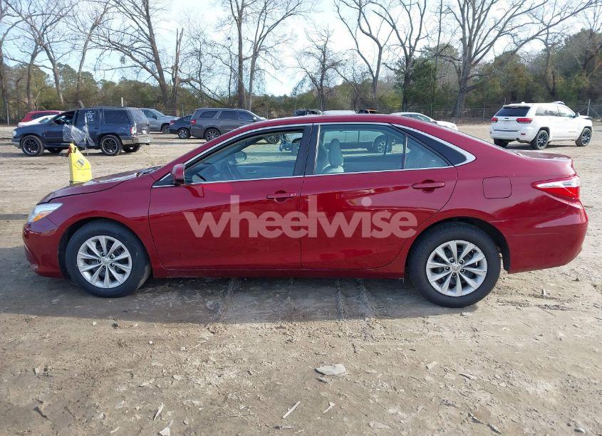 Photo 14 of 2016 Toyota Camry LE (VIN 4T1BF1FK2GU587340)