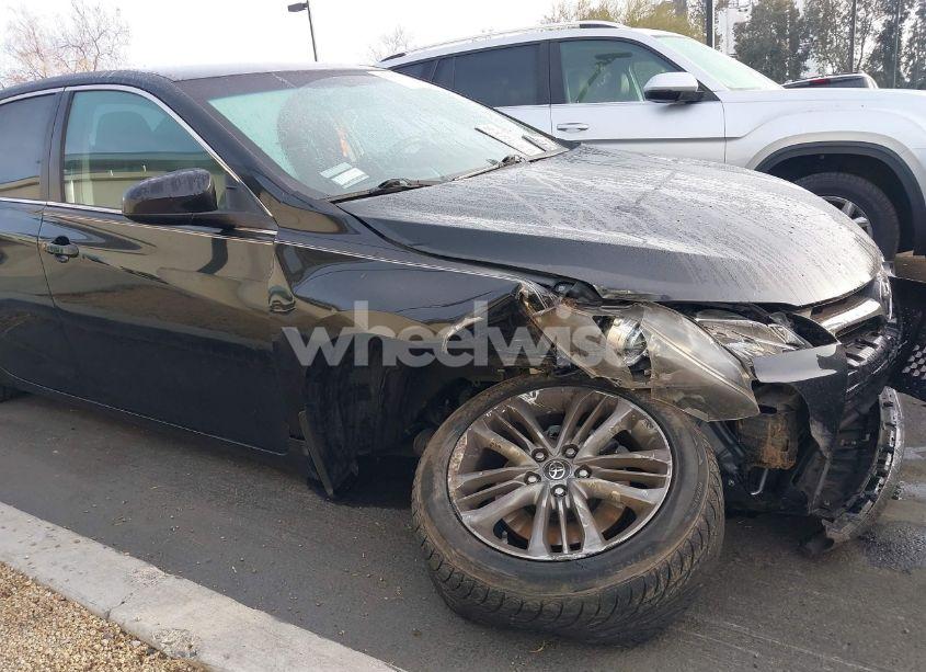 Photo 6 of 2016 Toyota Camry SE (VIN 4T1BF1FK2GU597706)