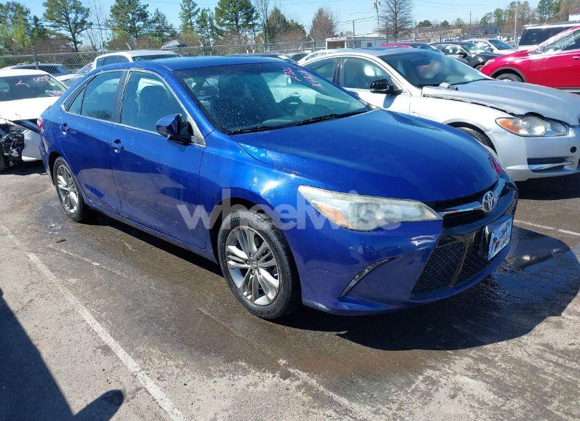2016 Toyota Camry SE (VIN 4T1BF1FK2GU602726) main photo
