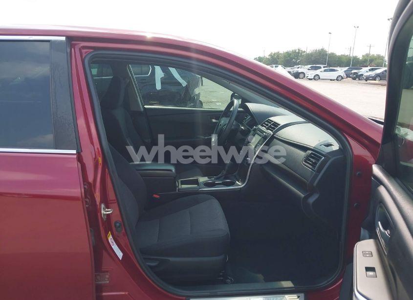 Photo 5 of 2016 Toyota Camry LE (VIN 4T1BF1FK2GU605741)