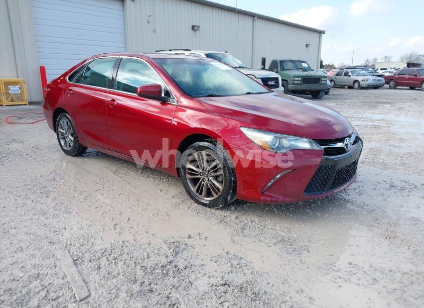 2016 Toyota Camry SE (VIN 4T1BF1FK2GU605867) main photo