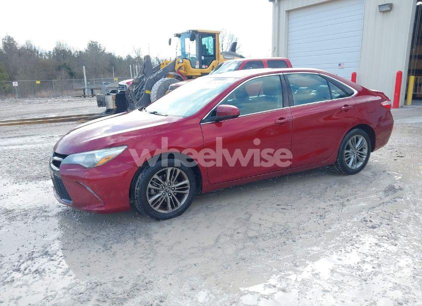 Photo 2 of 2016 Toyota Camry SE (VIN 4T1BF1FK2GU605867)