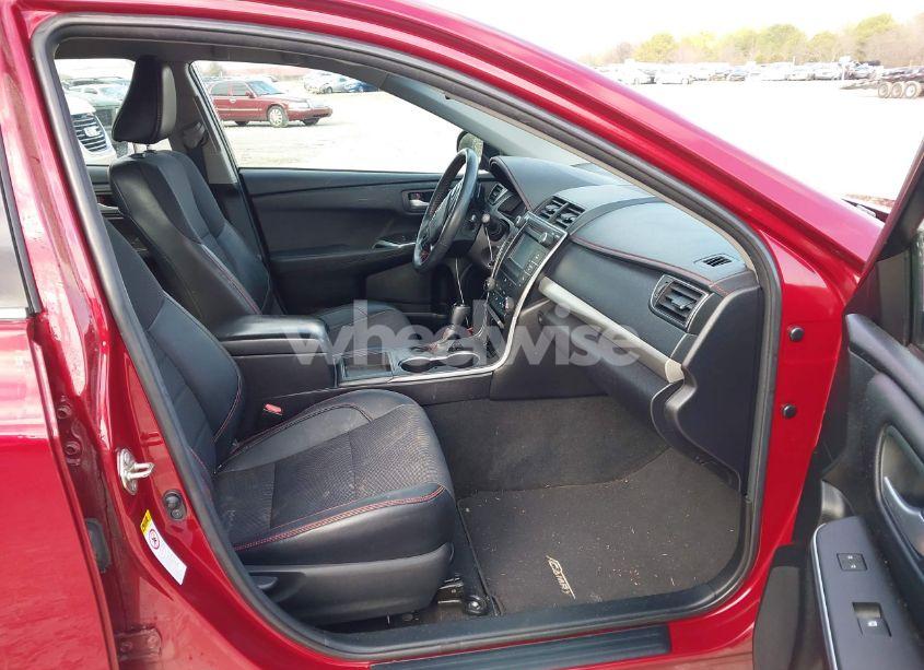 Photo 5 of 2016 Toyota Camry SE (VIN 4T1BF1FK2GU605867)