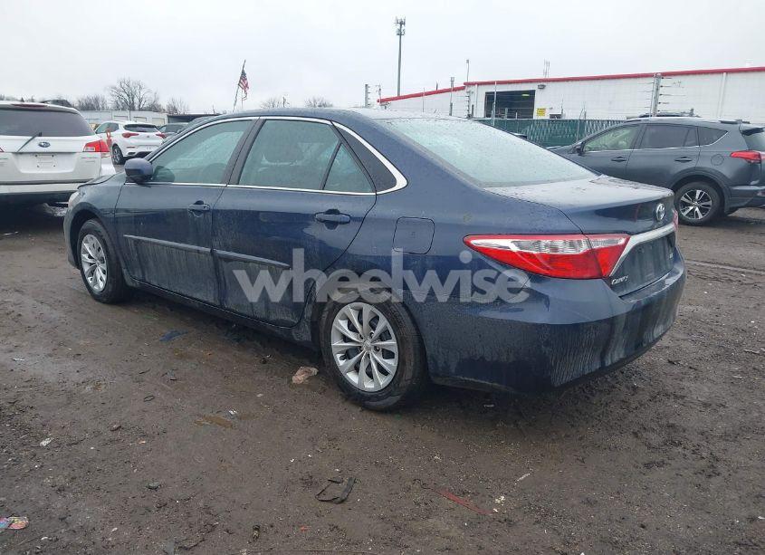 Photo 3 of 2016 Toyota Camry LE (VIN 4T1BF1FK2GU606100)