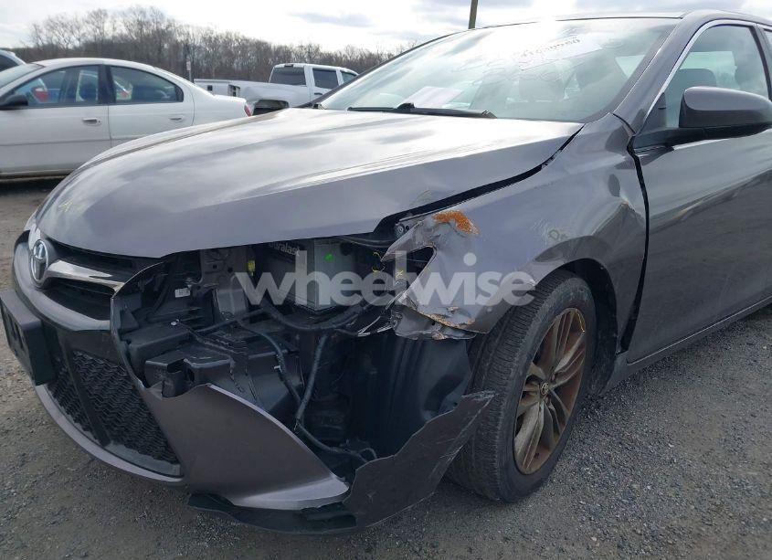Photo 6 of 2016 Toyota Camry SE (VIN 4T1BF1FK2GU615296)