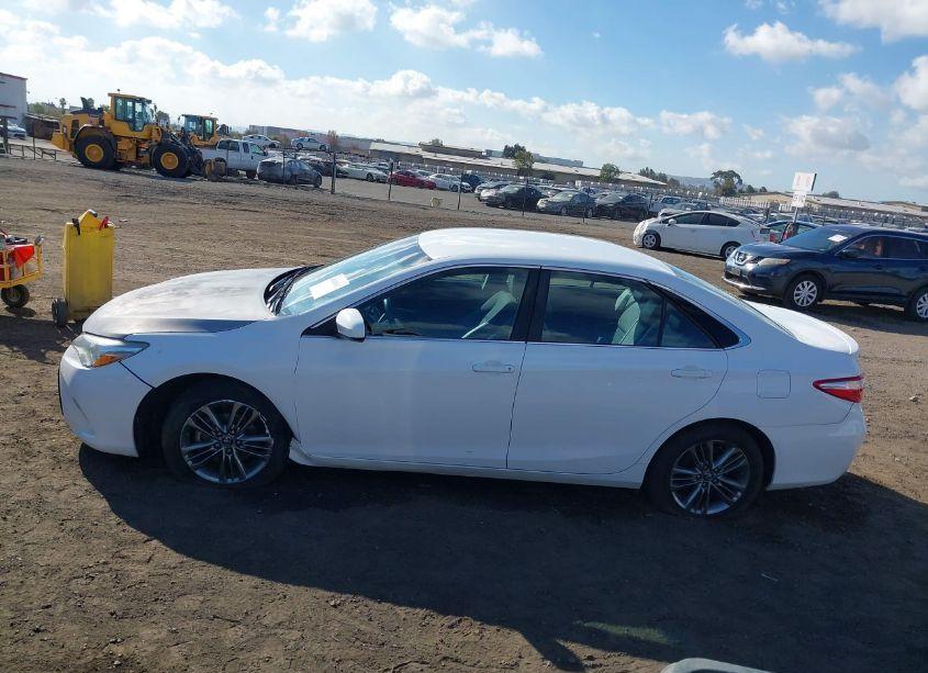 Photo 14 of 2017 Toyota Camry SE (VIN 4T1BF1FK2HU270305)