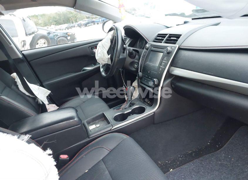 Photo 5 of 2017 Toyota Camry SE (VIN 4T1BF1FK2HU272328)