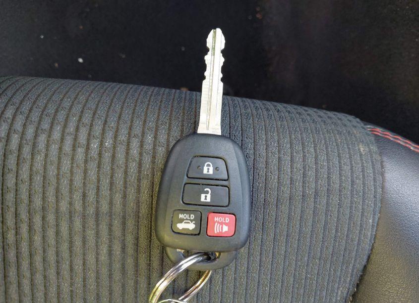 Photo 11 of 2017 Toyota Camry SE (VIN 4T1BF1FK2HU304274)