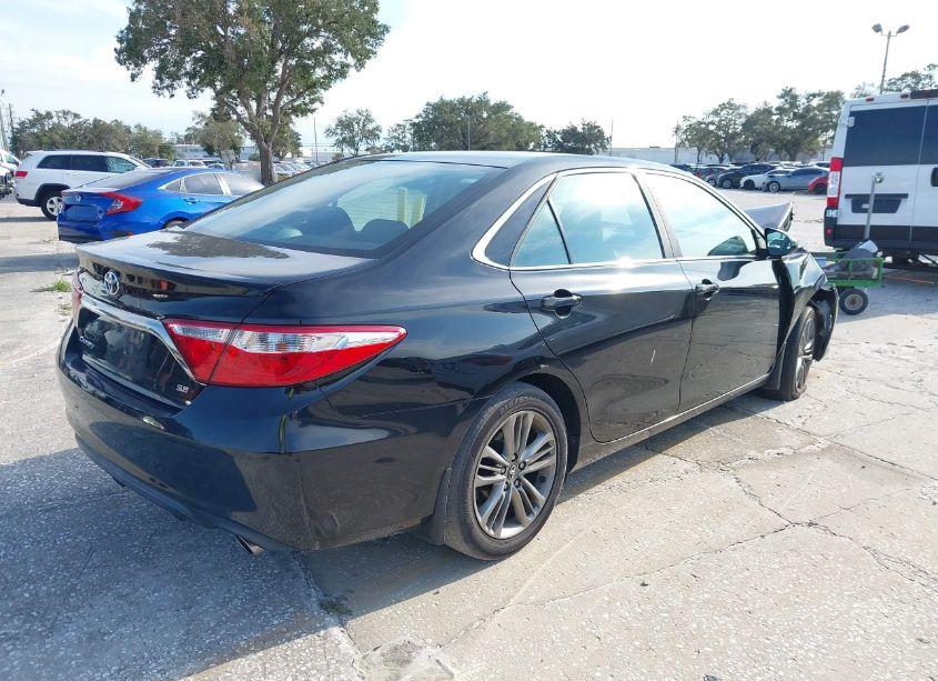 Photo 4 of 2017 Toyota Camry SE (VIN 4T1BF1FK2HU304274)