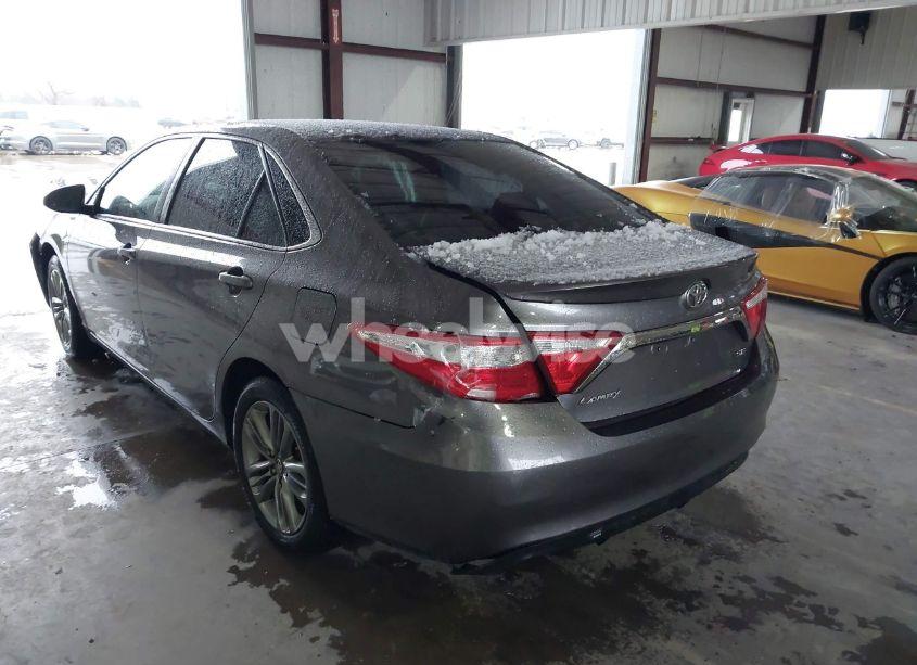 Photo 3 of 2017 Toyota Camry SE (VIN 4T1BF1FK2HU307210)