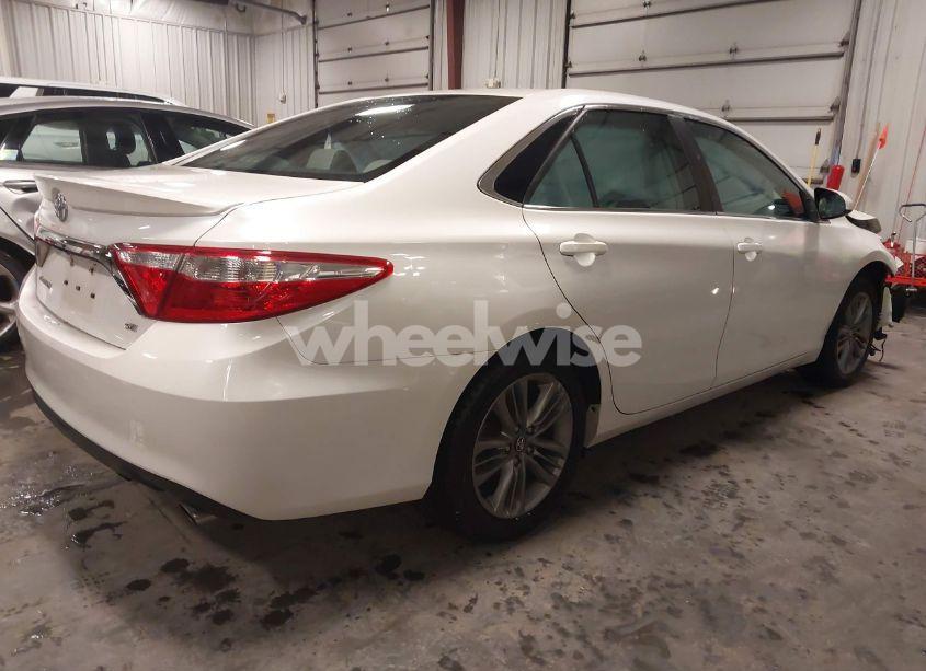 Photo 4 of 2017 Toyota Camry SE (VIN 4T1BF1FK2HU315503)