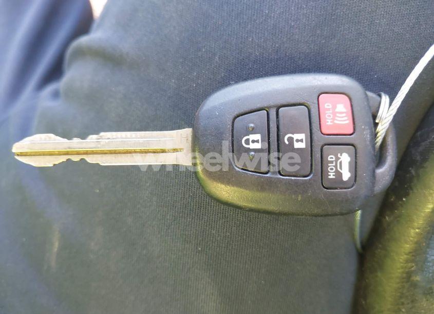 Photo 11 of 2017 Toyota Camry SE (VIN 4T1BF1FK2HU322130)