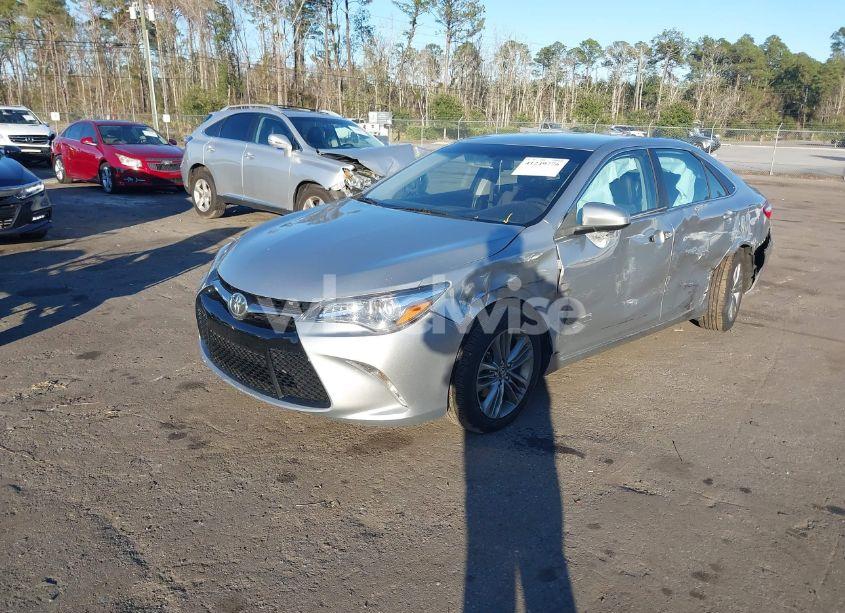 Photo 2 of 2017 Toyota Camry SE (VIN 4T1BF1FK2HU322130)