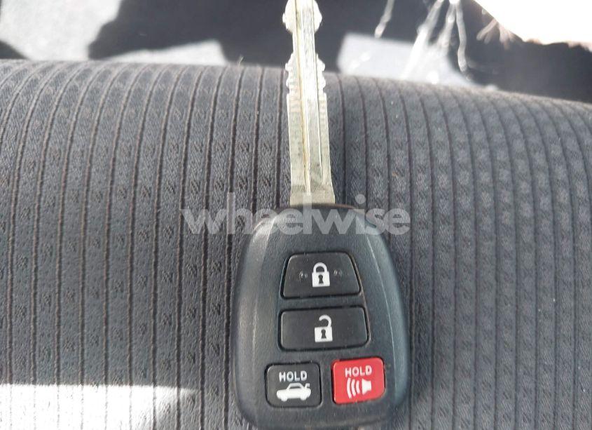 Photo 11 of 2017 Toyota Camry SE (VIN 4T1BF1FK2HU339493)